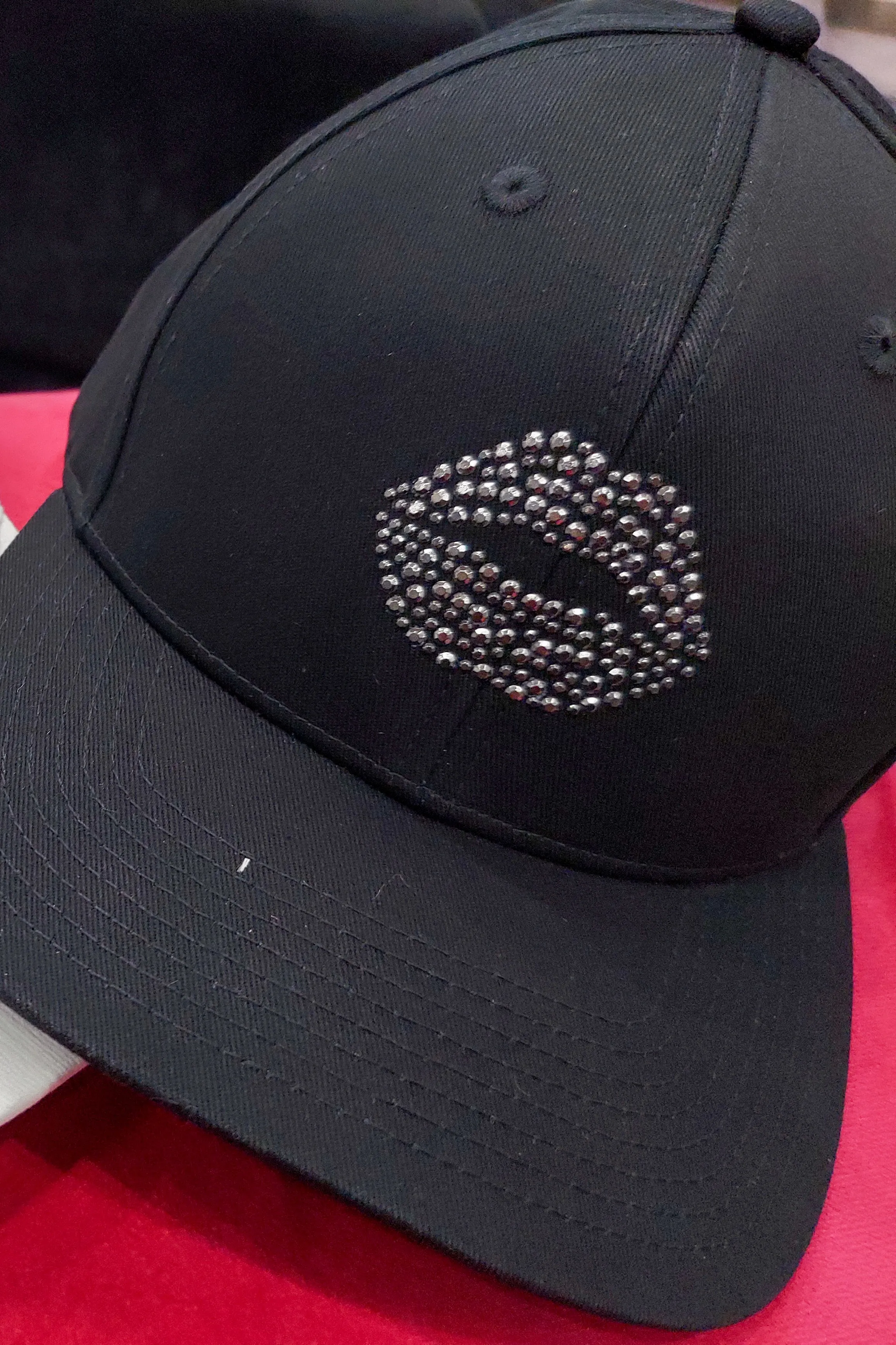 Lauren Moshi Stud Kiss Hat