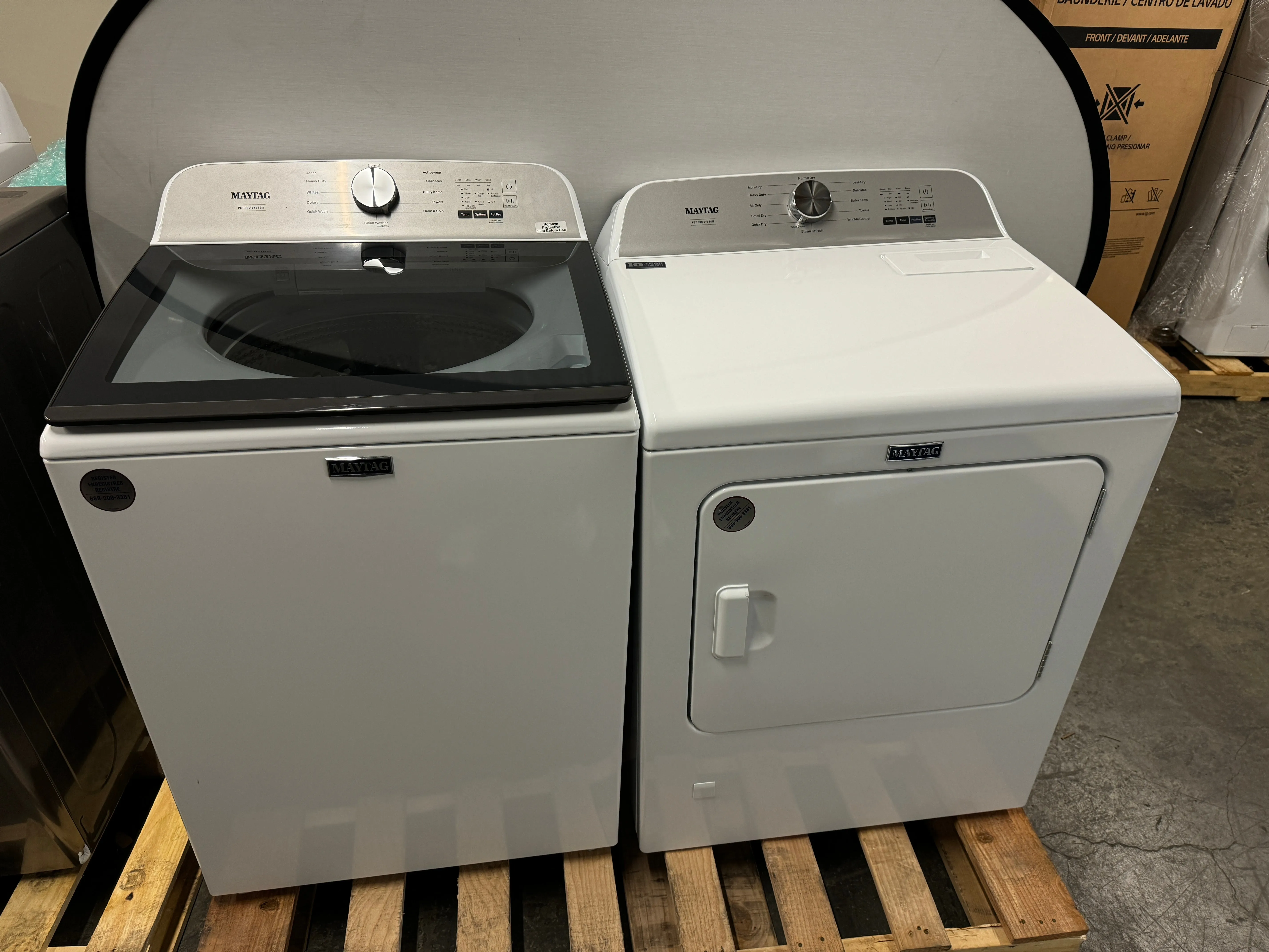 Maytag MGD6500MW 29 Inch Gas Dryer with 7.0 Cu. Ft. Capacity: White   Maytag MVW6500MW 28 Inch Pet Pro Top Load Washer with 4.7 Cu. Ft. Capacity: White