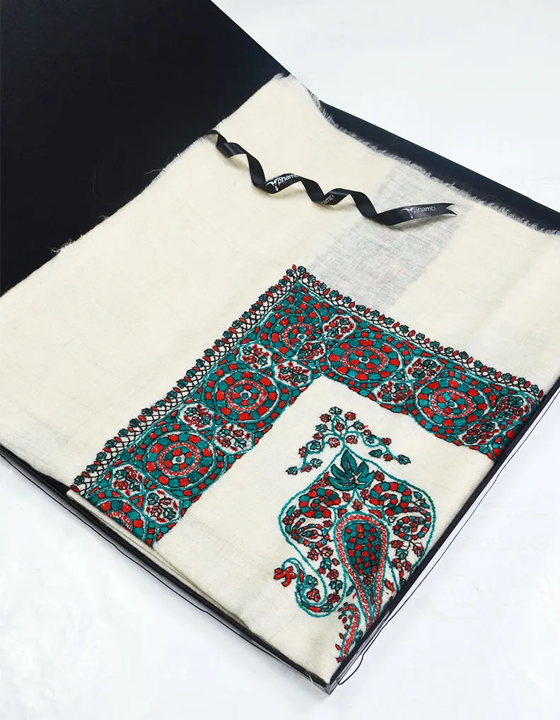 Mussar Rumaal Large Naqsha White RL00652