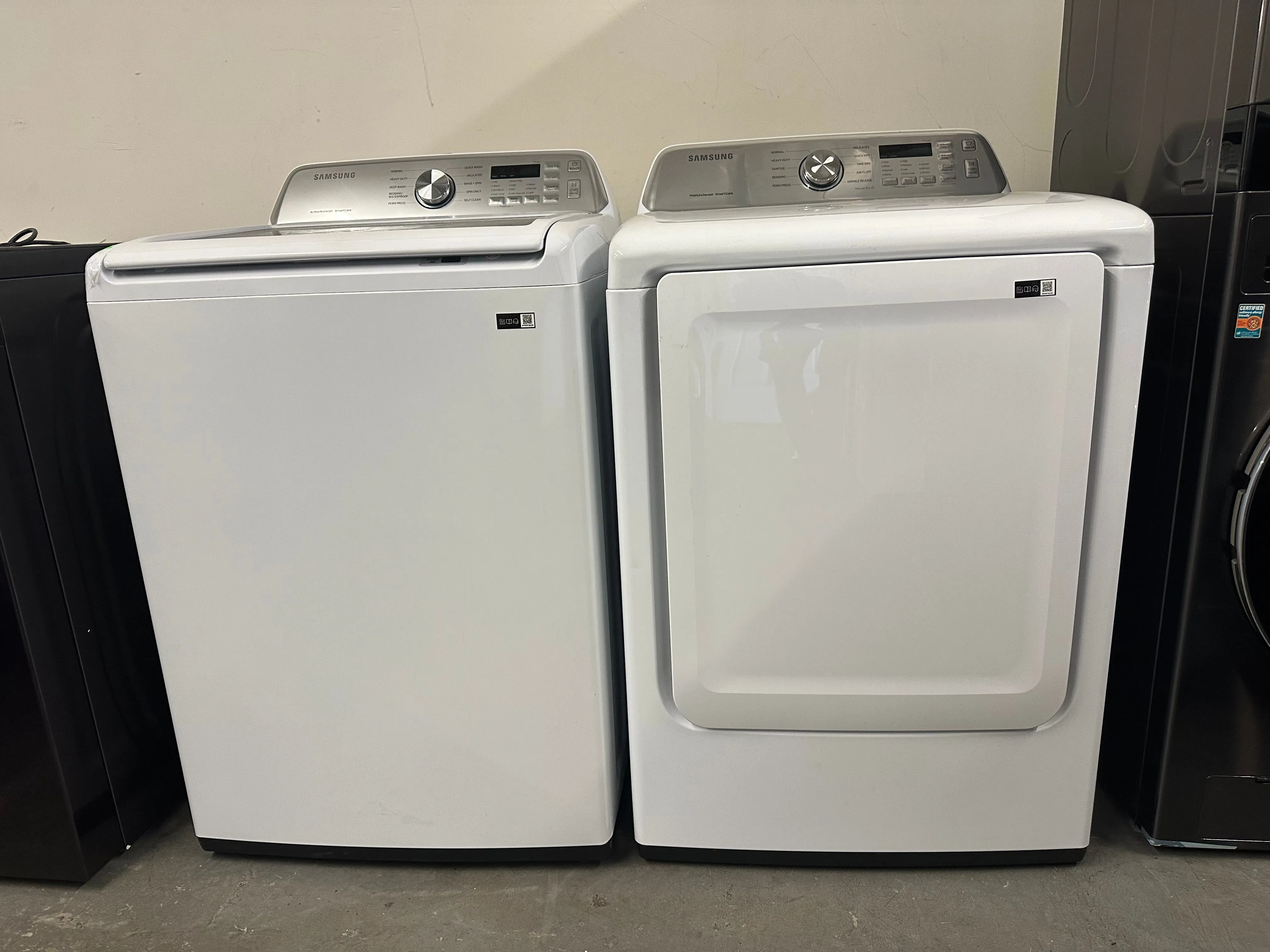 Samsung WA45T3400AW 27 Inch Top Load Washer with 4.5 Cu. Ft. Capacity, Samsung DVG45T3400W 27 Inch Gas Dryer with 7.4 cu. ft. Capacity, white