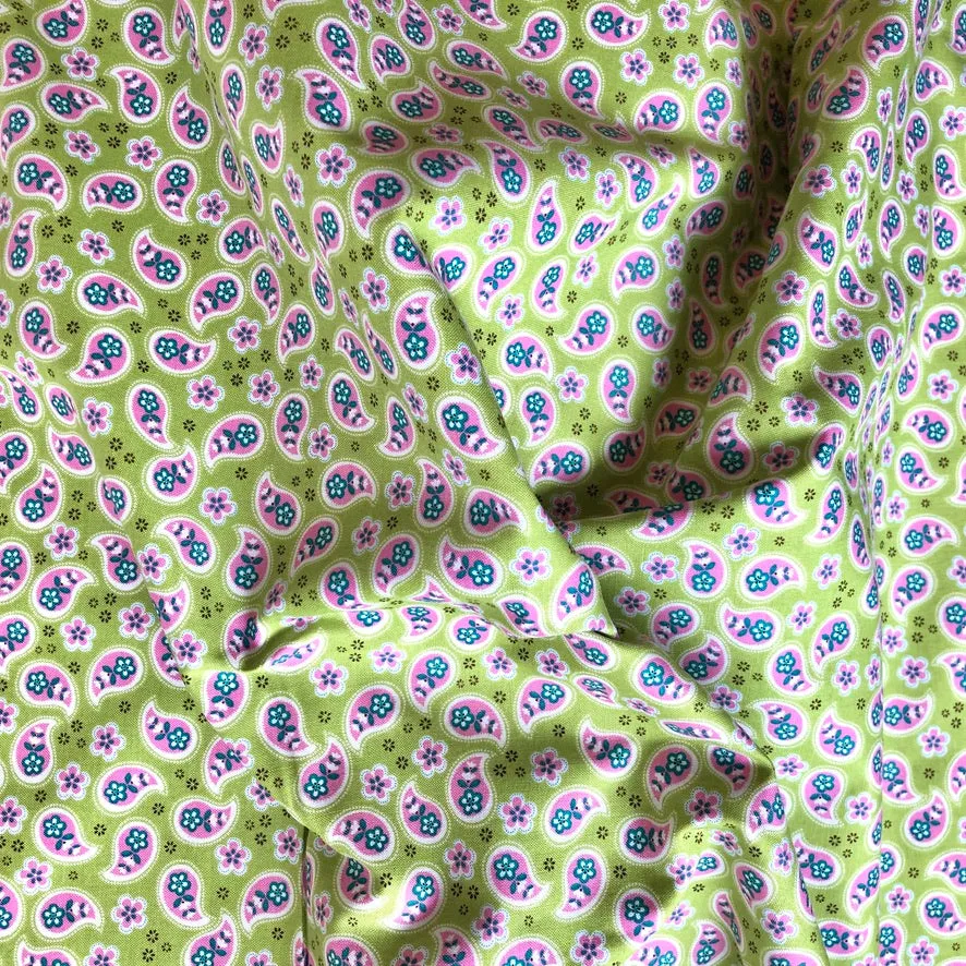 Tiny Paisley - Michael Miller - Half Yard